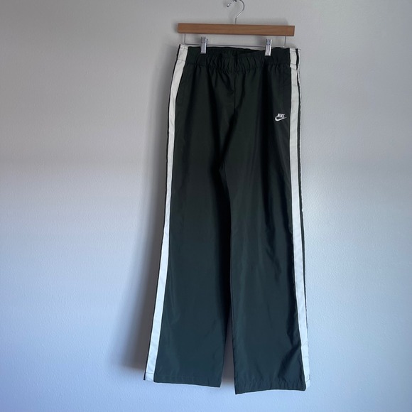 Nike‎ Women's Silver Tag Green Side Stripe Windbreaker Track Pants - Picture 1 of 9